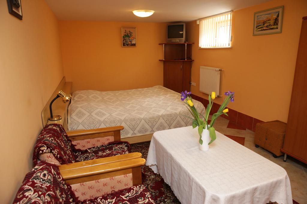 Guest House Linas Алитус Экстерьер фото